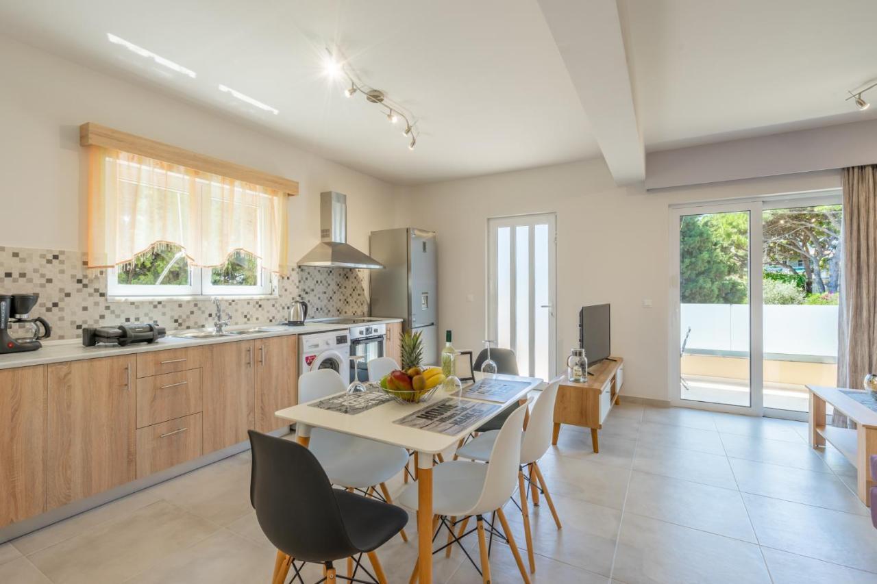 Apartment Massimo Ialysos  Buitenkant foto